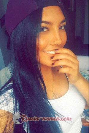181816 - Juliana Age: 25 - Colombia