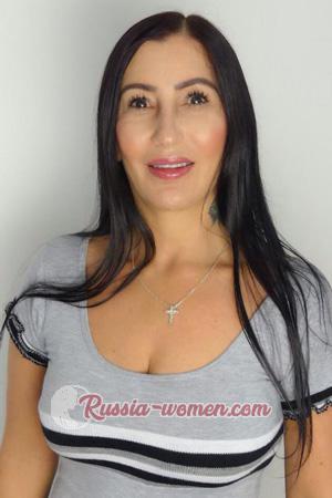 185424 - Yanet Age: 56 - Colombia