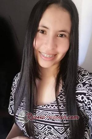 204180 - Arianna Age: 29 - Colombia
