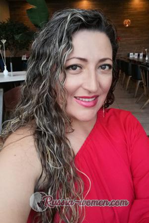 205749 - Yasmin Aleyda Age: 44 - Colombia