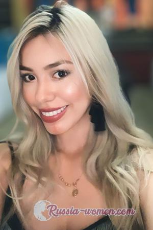 214705 - Valentina Age: 28 - Colombia