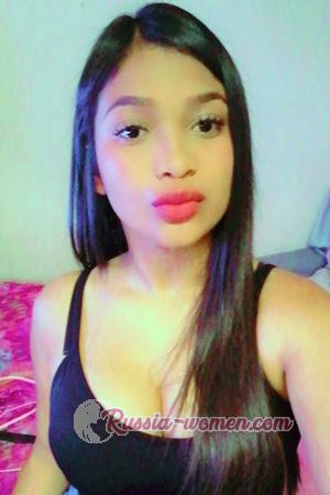 215128 - Paulina Age: 27 - Costa Rica