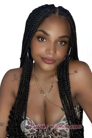 215374 - Yineth Age: 30 - Colombia