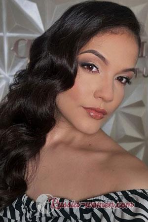 223714 - Laura Age: 22 - Colombia