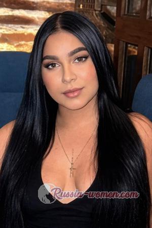 227132 - Maybelline Age: 23 - Colombia