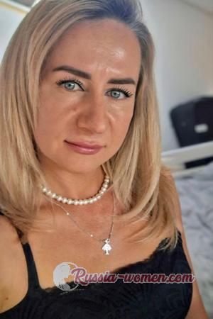 227186 - Viktoriia Age: 42 - Ukraine