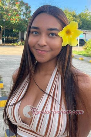 227503 - Sandra Age: 26 - Colombia
