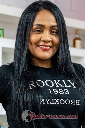 228100 - Gina Age: 37 - Colombia